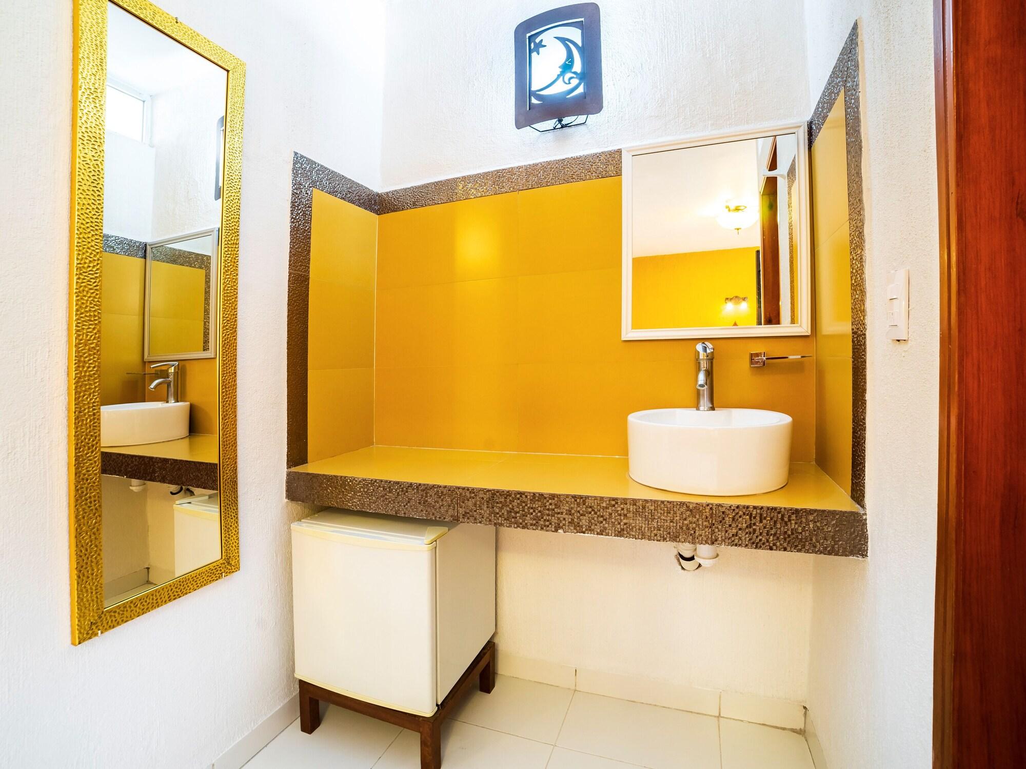 Hotel HC Celaya  Buitenkant foto
